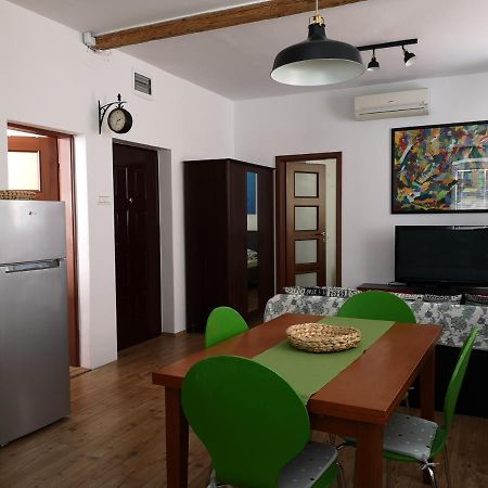 شقة Apartma Taperin بيران المظهر الخارجي الصورة